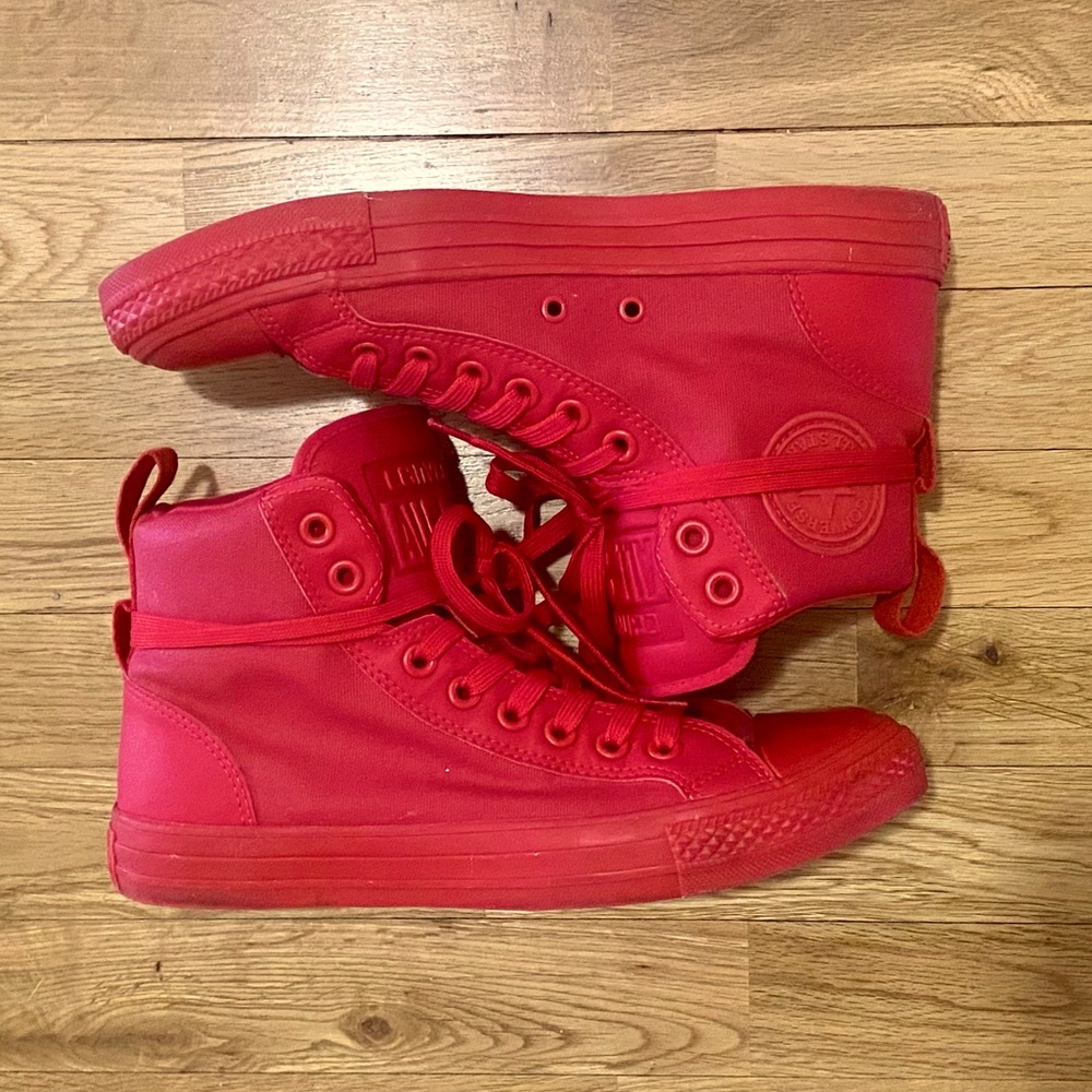 High-top Converse